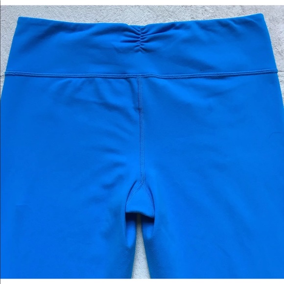 Lululemon Gather & Crow Capri Leggings, Sz 6, Blue - Picture 3 of 8